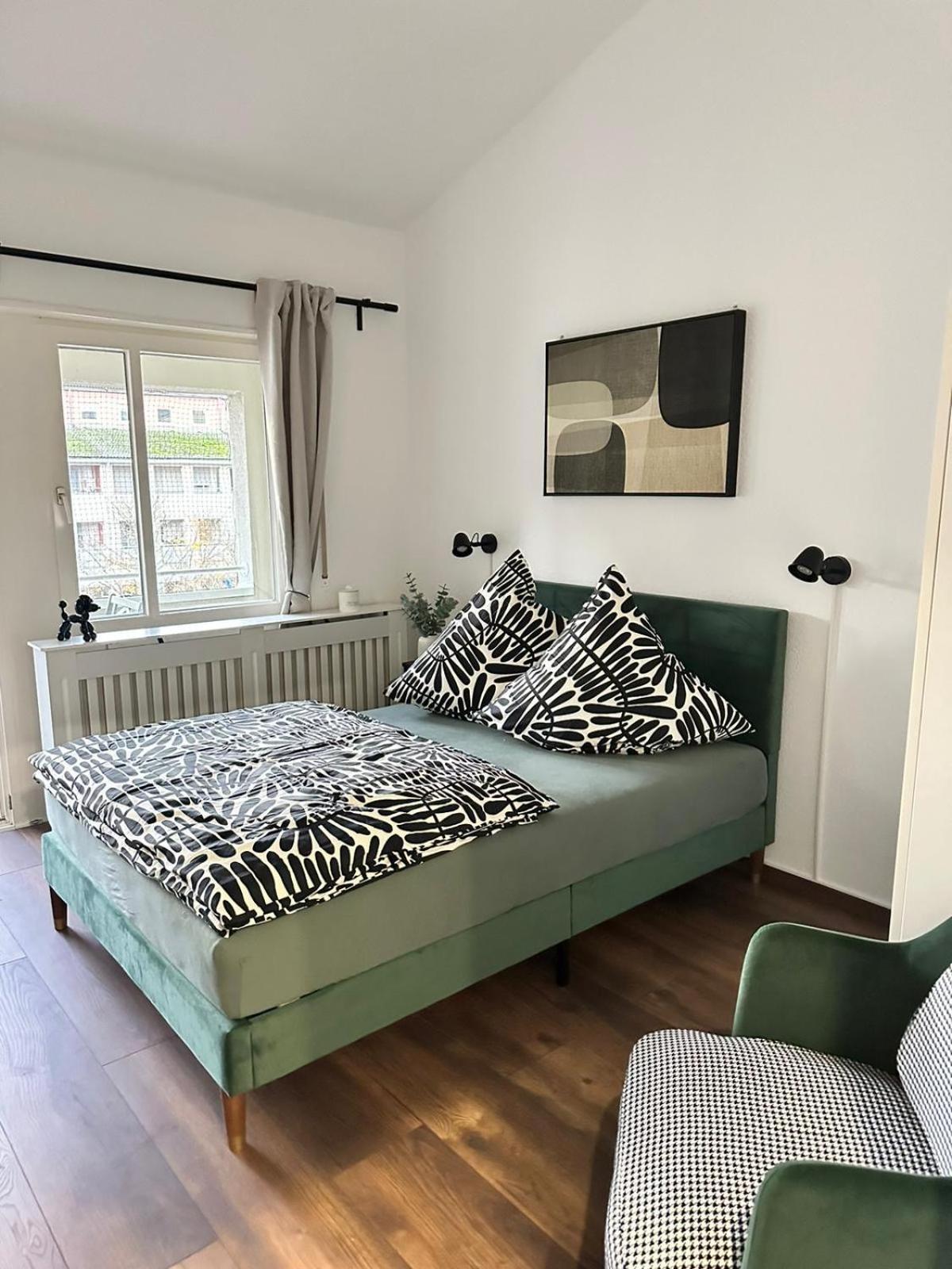 Naehe Kit Mit Parkplatz Und Smart Tv Karlsruhe