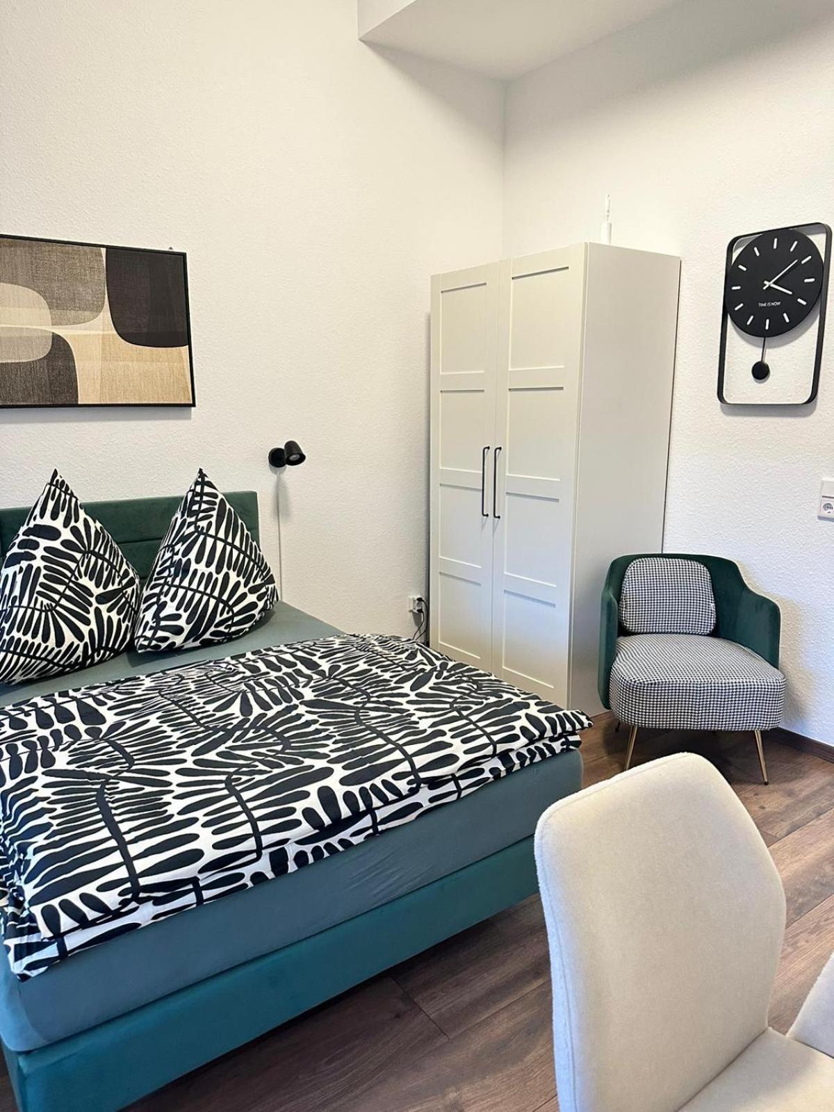 Naehe Kit Mit Parkplatz Und Smart Tv * Karlsruhe