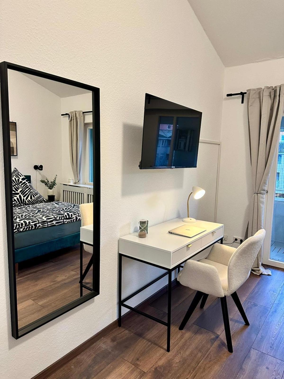 Naehe Kit Mit Parkplatz Und Smart Tv Apartment