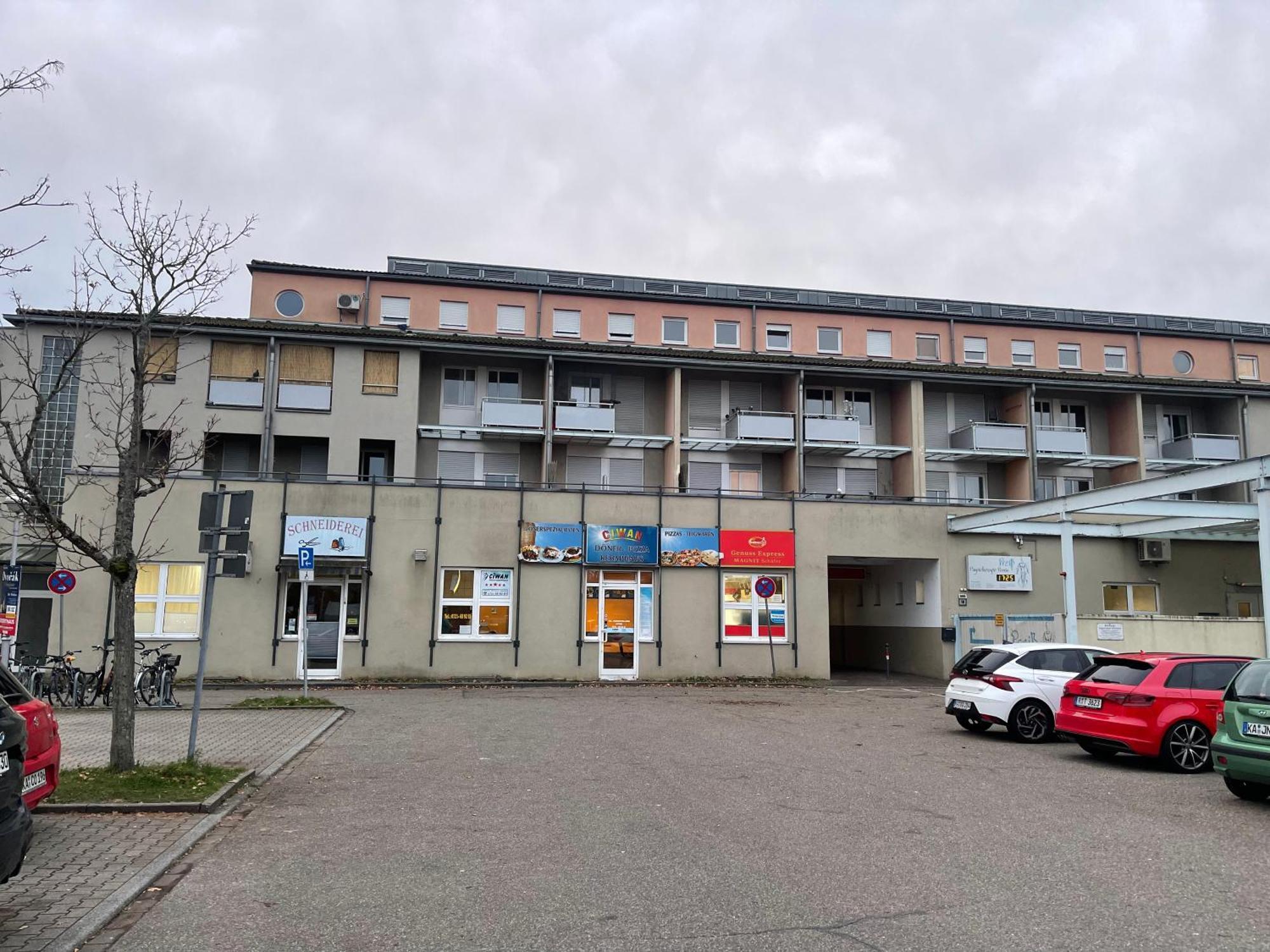 Naehe Kit Mit Parkplatz Und Smart Tv